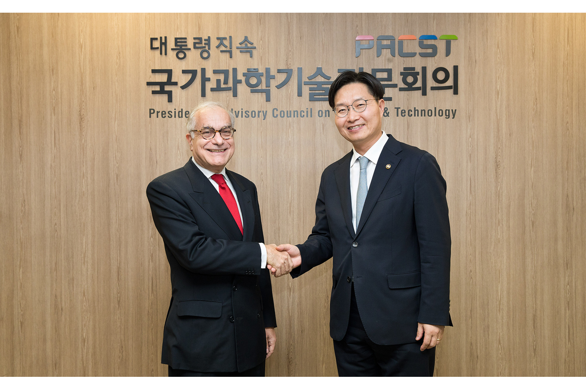 Vice Minister Koo Meets with EU Ambassador to the Republic of Korea 이미지